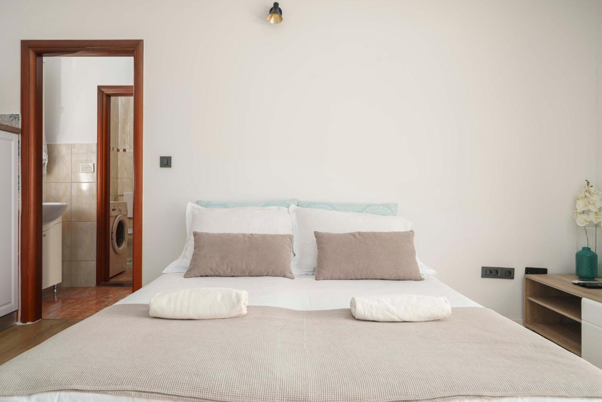 Apartments Vitis - City Centre - Free Parking Водице Екстериор снимка