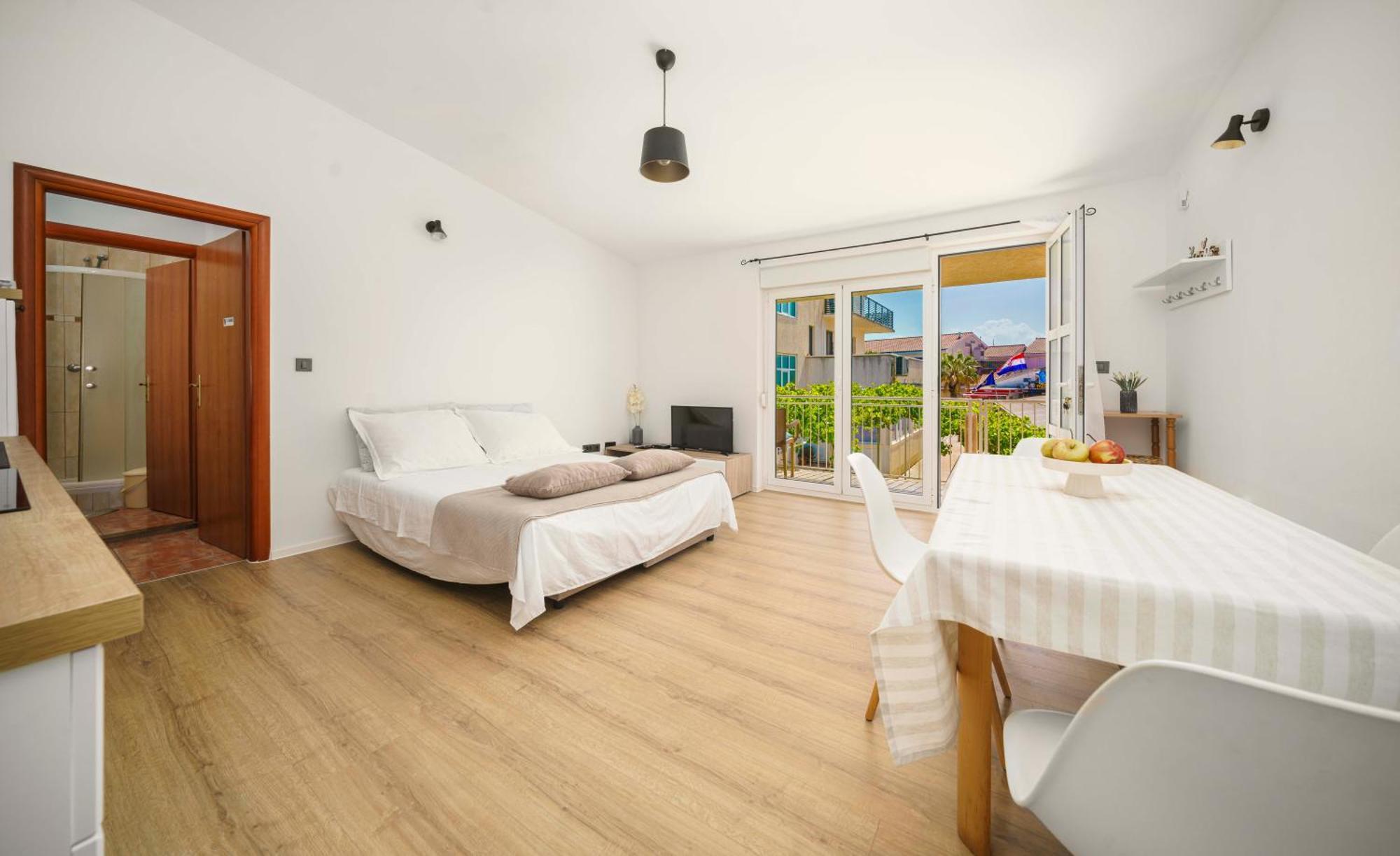 Apartments Vitis - City Centre - Free Parking Водице Екстериор снимка